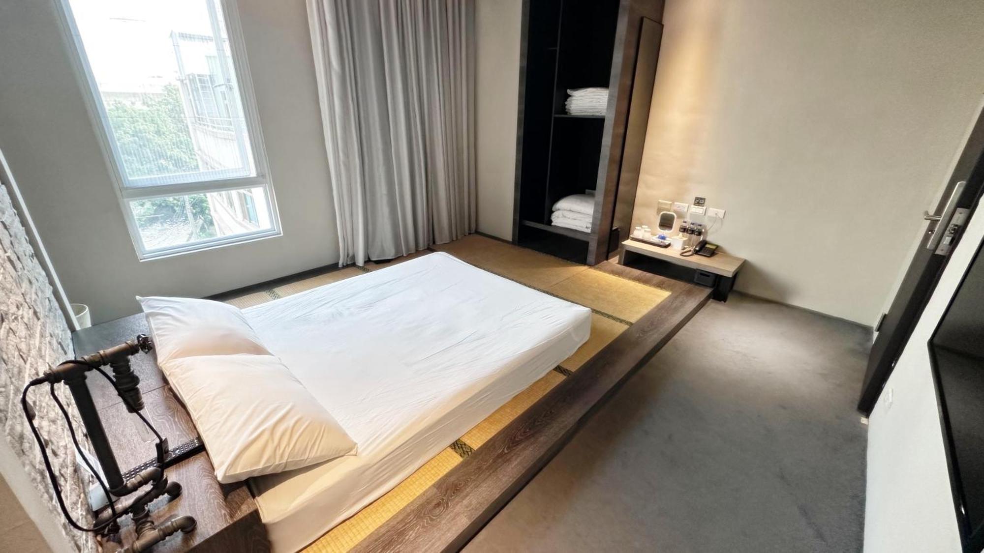 Kiwi Express Hotel-Taichung Station II Eksteriør bilde