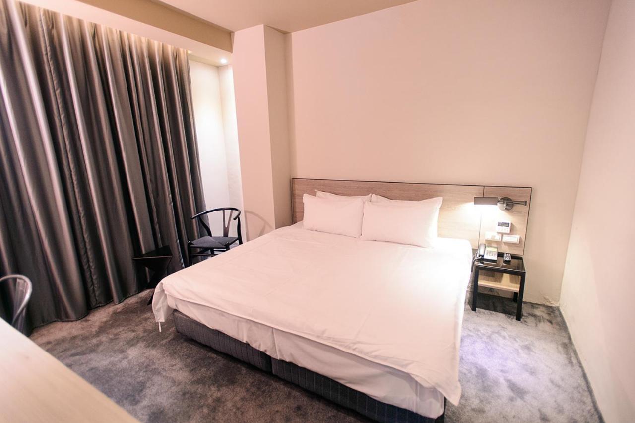 Kiwi Express Hotel-Taichung Station II Eksteriør bilde