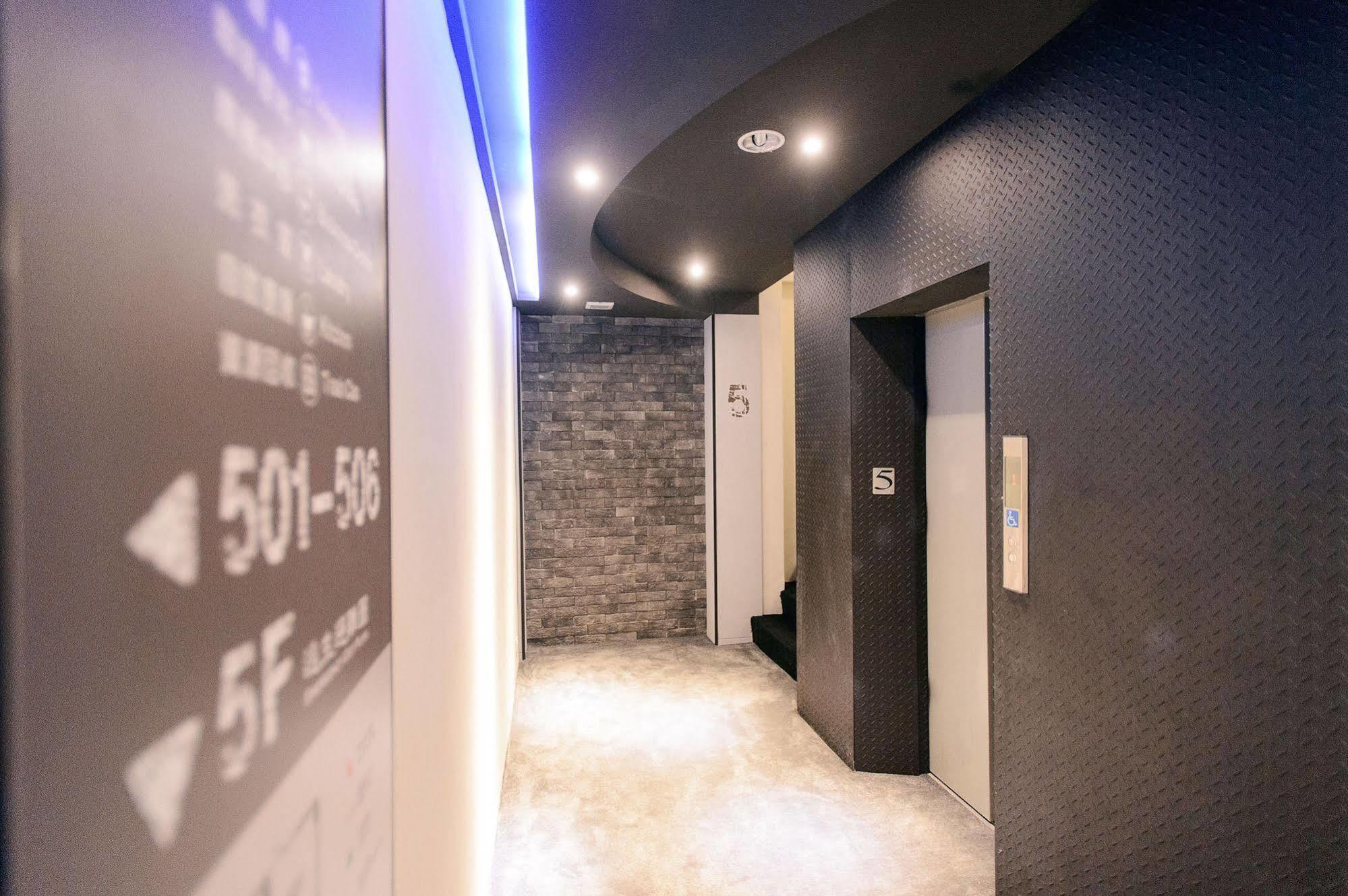 Kiwi Express Hotel-Taichung Station II Eksteriør bilde